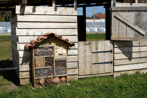 Hôtel insectes Gîte du Pagoulin © Karine et Damien Bonne